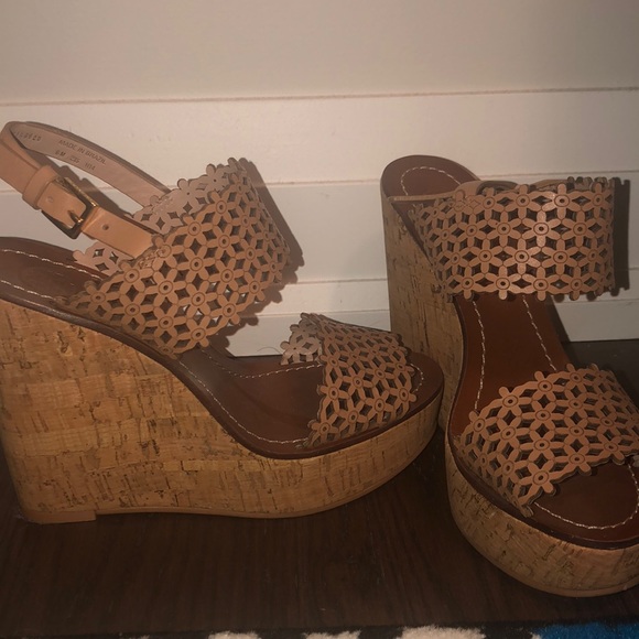 Tory Burch Wedge - Picture 3 of 4